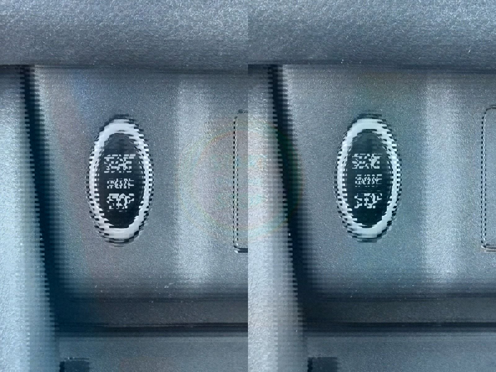 Certified 2022 Nissan Rogue SV image 24