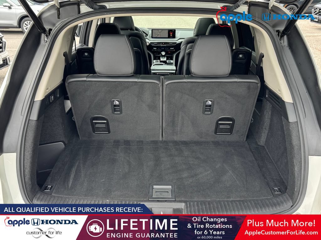 Used 2023 Acura MDX w/ Technology Package AWD/4WD image 21