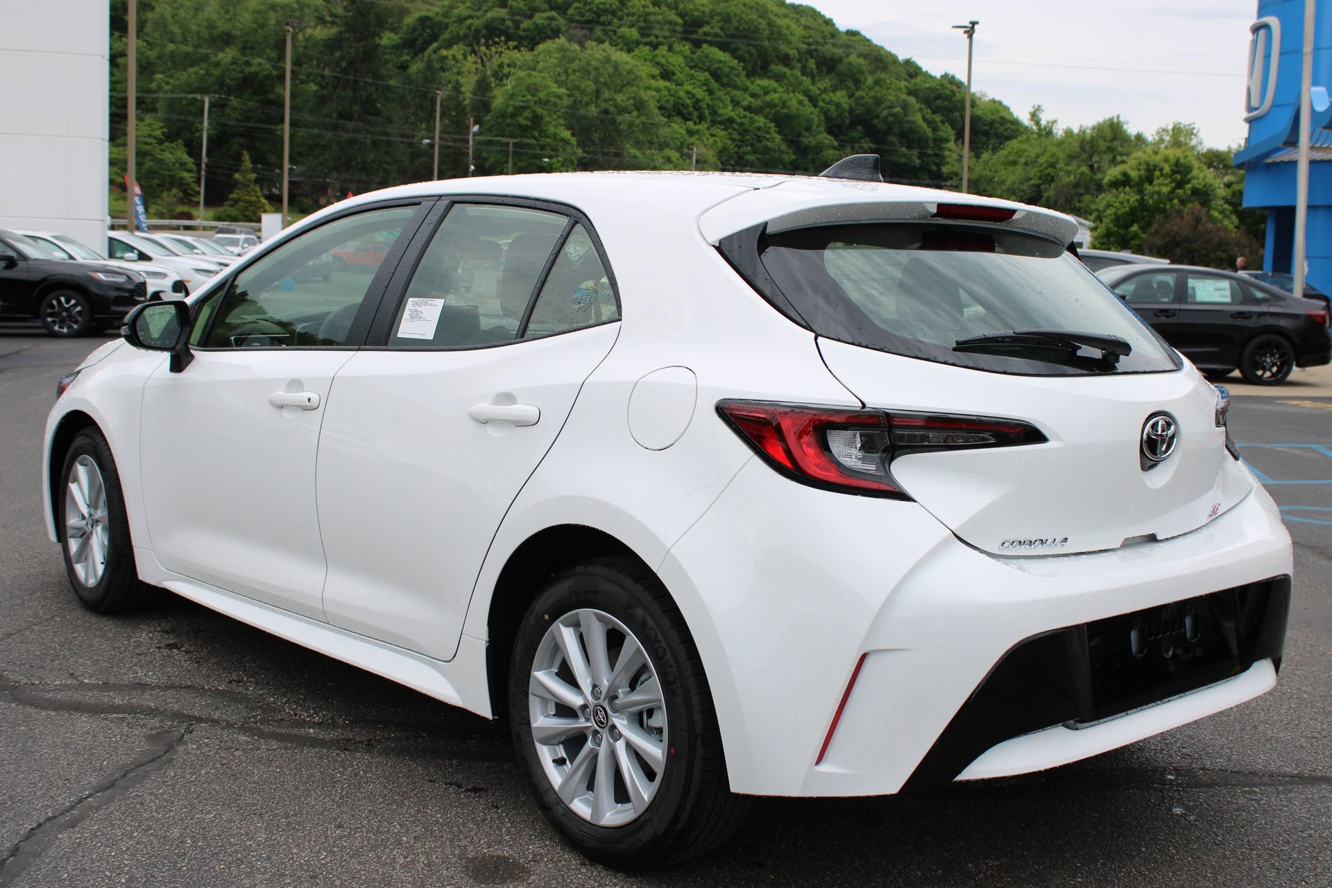 New 2026 Toyota Corolla SE FWD image 9