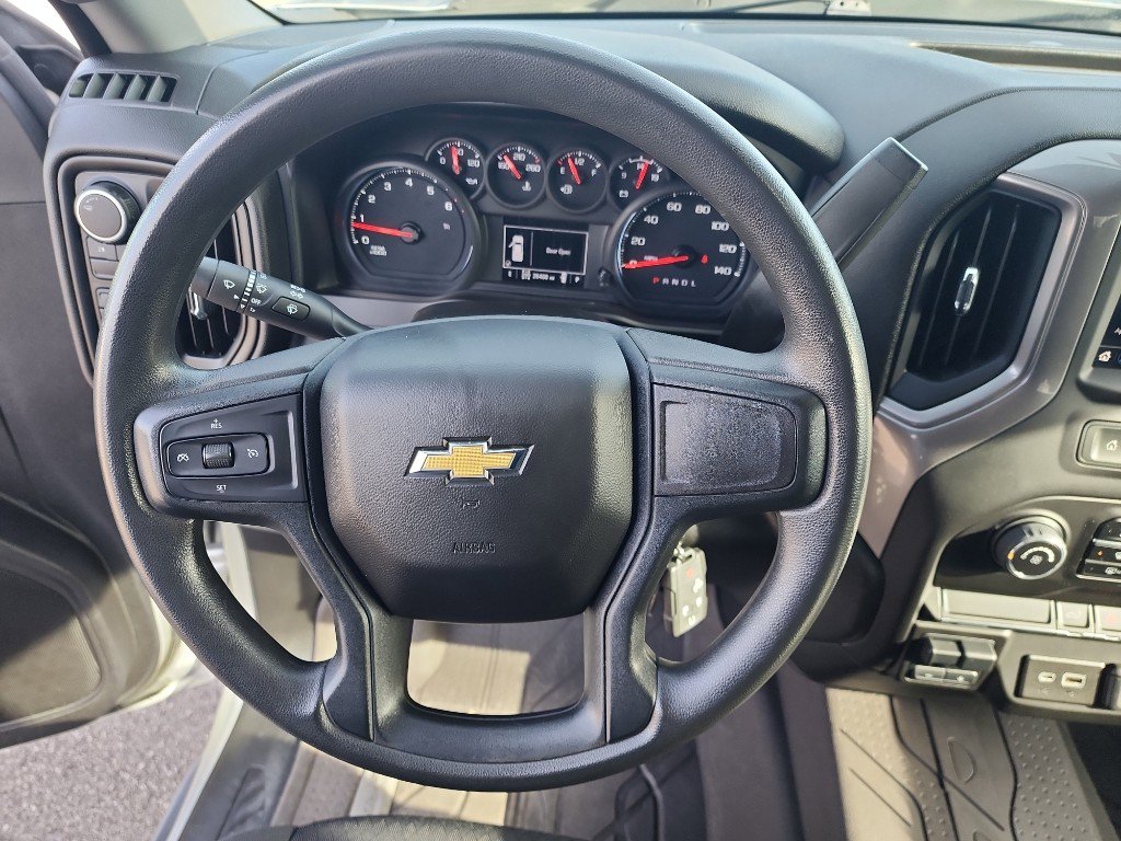 Used 2022 Chevrolet Silverado 2500 Custom w/ Custom Convenience Package image 15