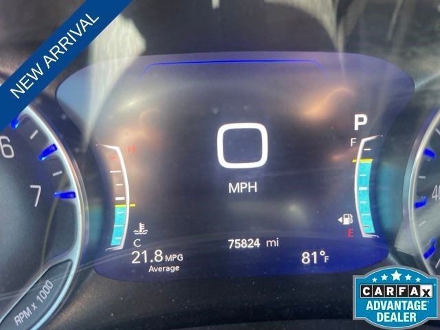 Used 2022 Chrysler Pacifica Touring-L FWD image 5