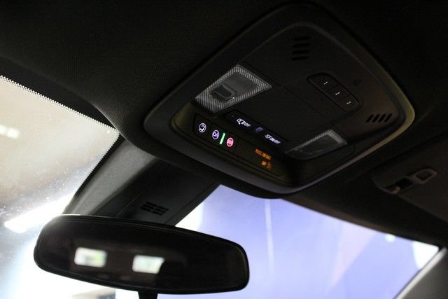Used 2023 Chevrolet Traverse LT FWD image 30