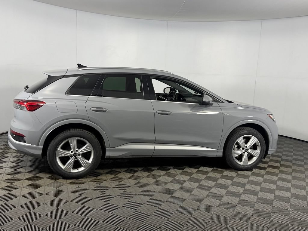 Used 2023 Audi Q4 e-tron Premium Plus w/ Premium Plus AWD/4WD image 8