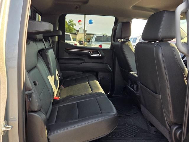 Used 2025 Chevrolet Silverado 1500 LT Trail Boss w/ Convenience Package II AWD/4WD image 17