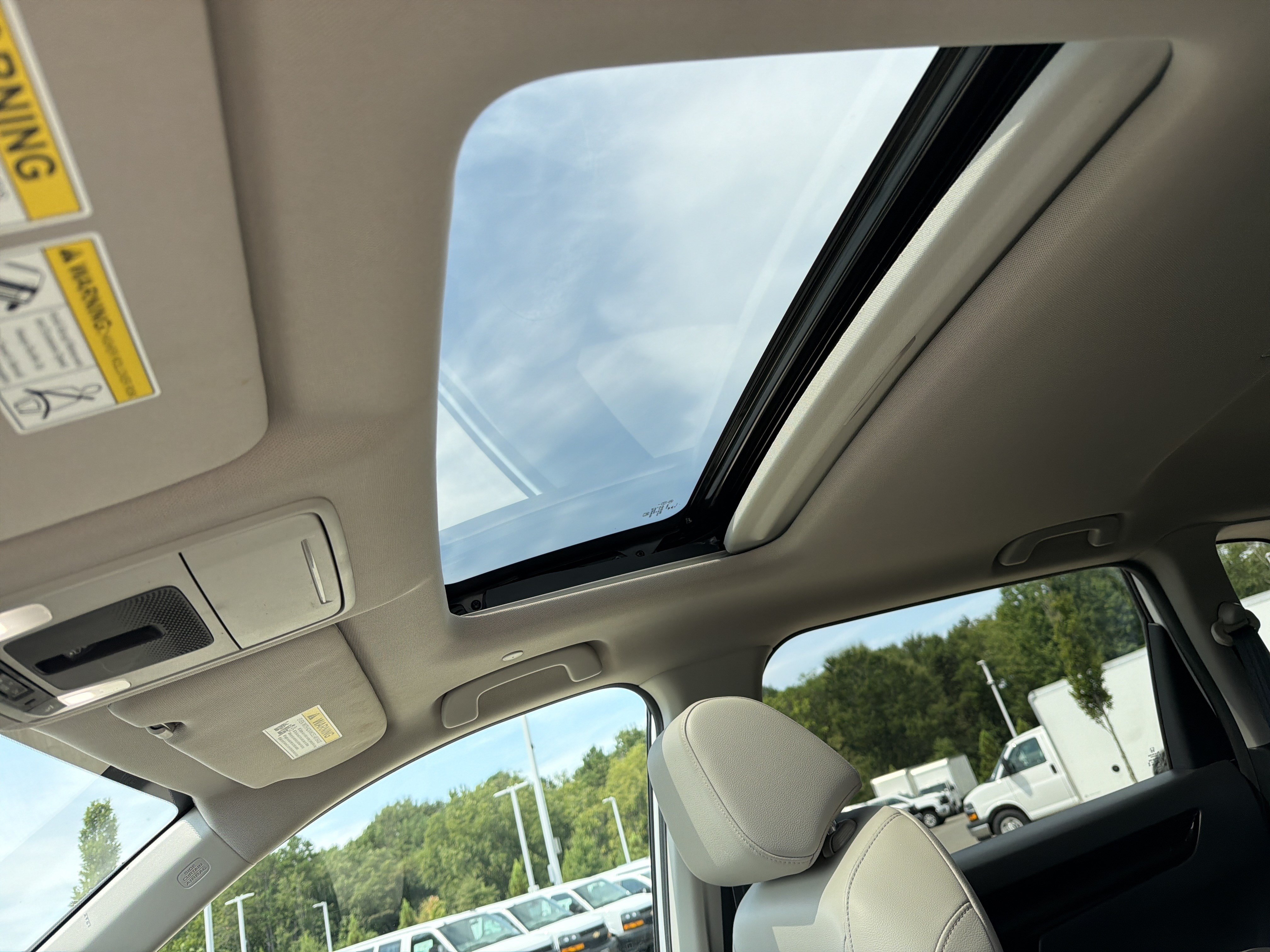 Used 2023 Honda CR-V EX-L image 27
