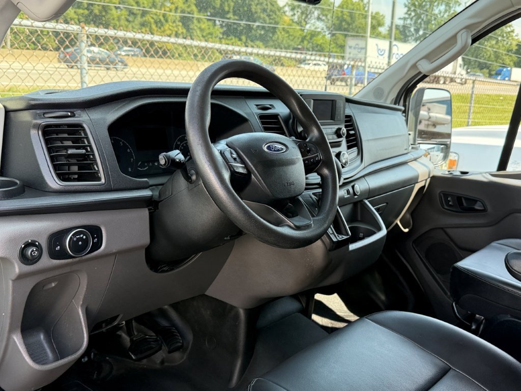 Used 2020 Ford Transit 250 Low Roof RWD image 12