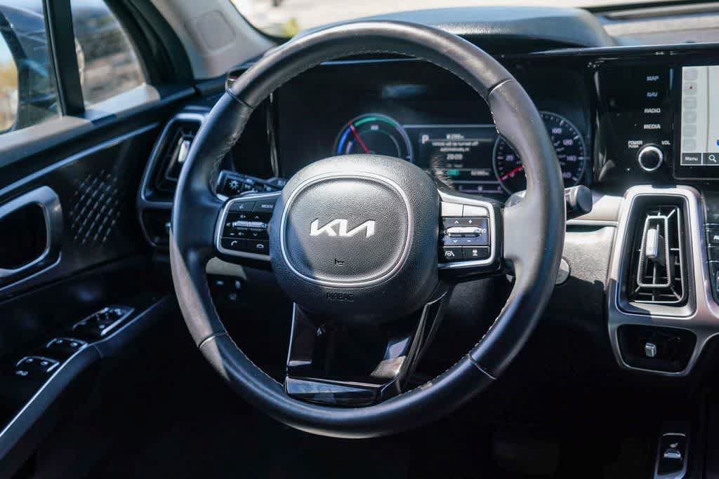 Certified 2023 Kia Sorento EX FWD image 14