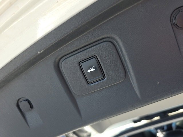 Used 2023 Nissan Murano SL w/ SL Moonroof Package image 49