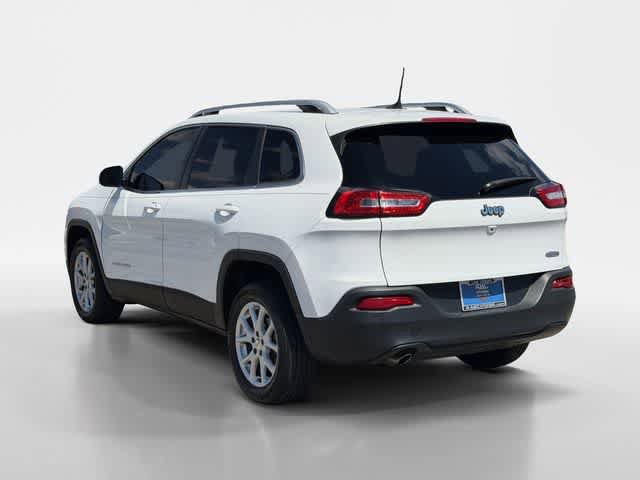 Used 2017 Jeep Cherokee Latitude FWD image 3