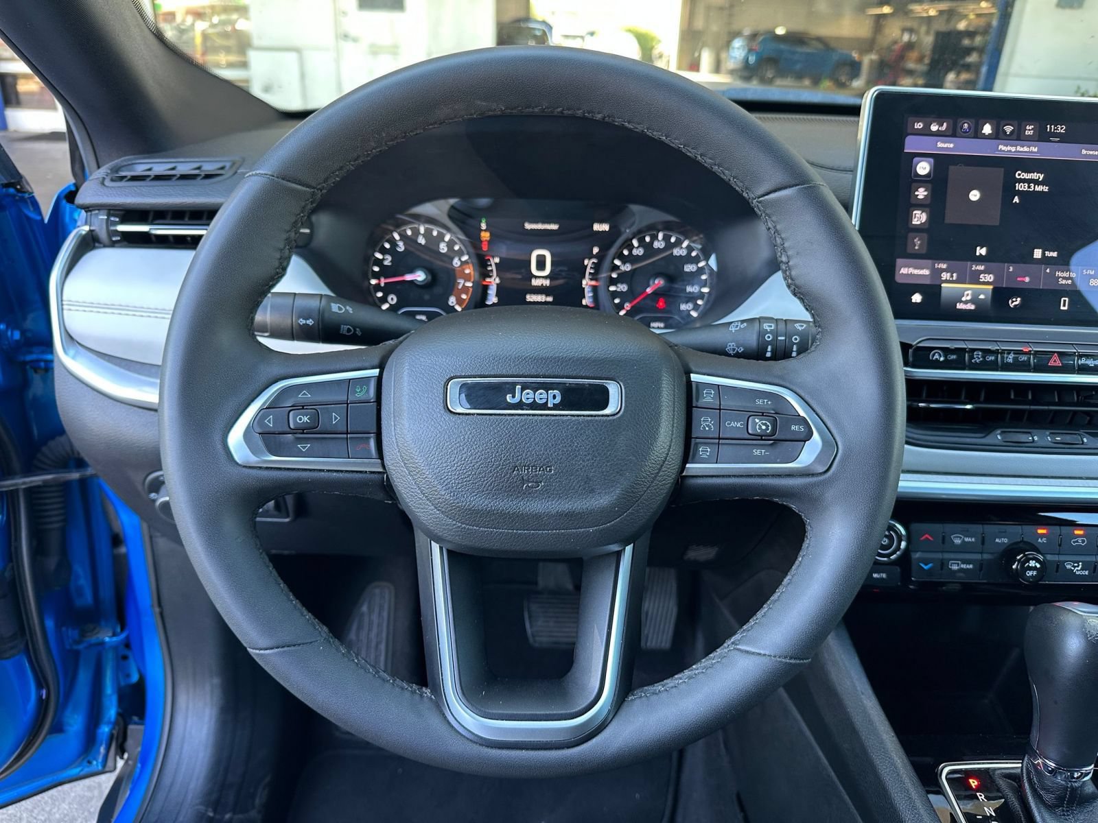 Used 2025 Jeep Compass Limited AWD/4WD image 28