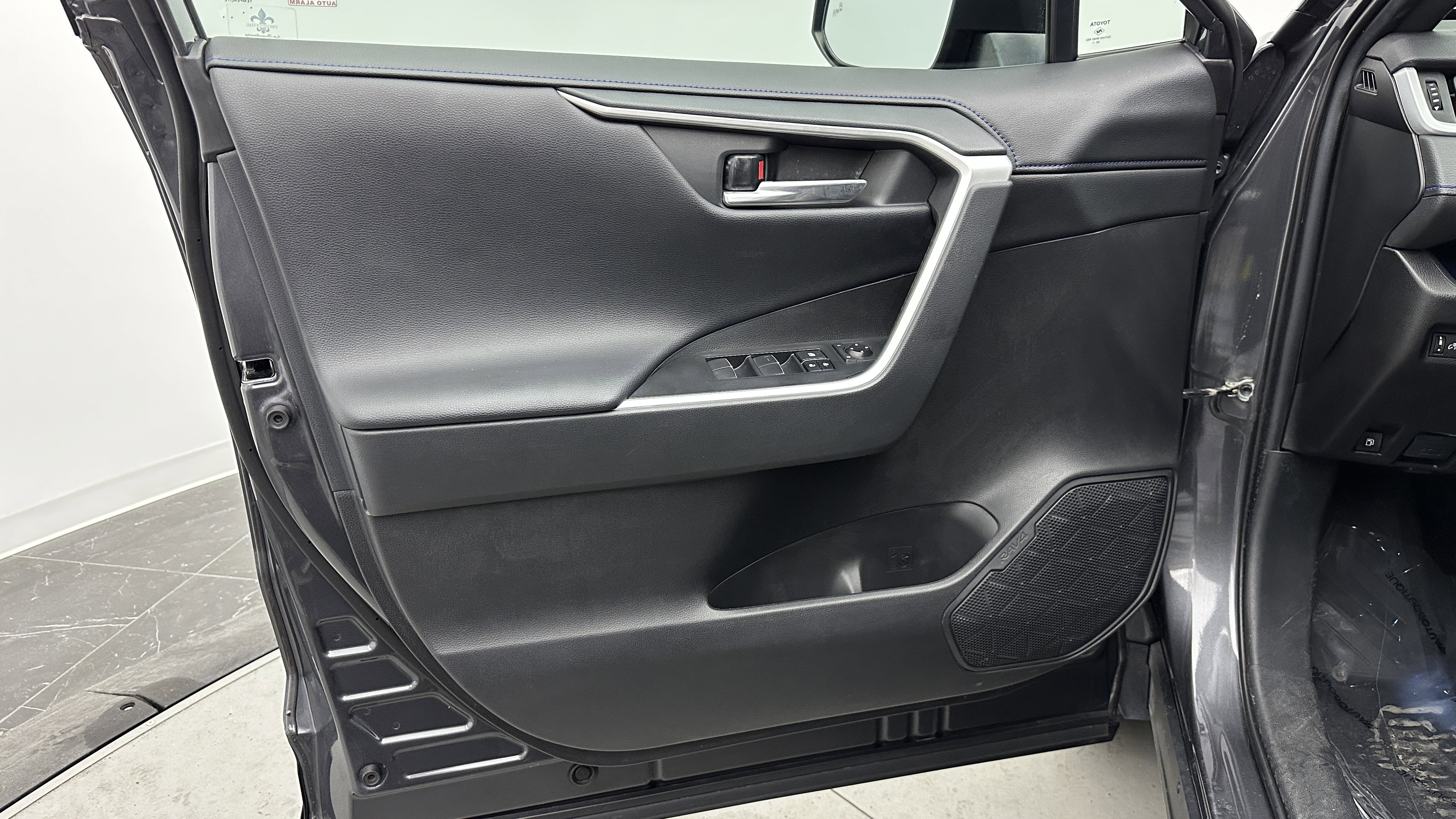 Used 2021 Toyota RAV4 XSE w/ XSE Grade Weather Package image 11