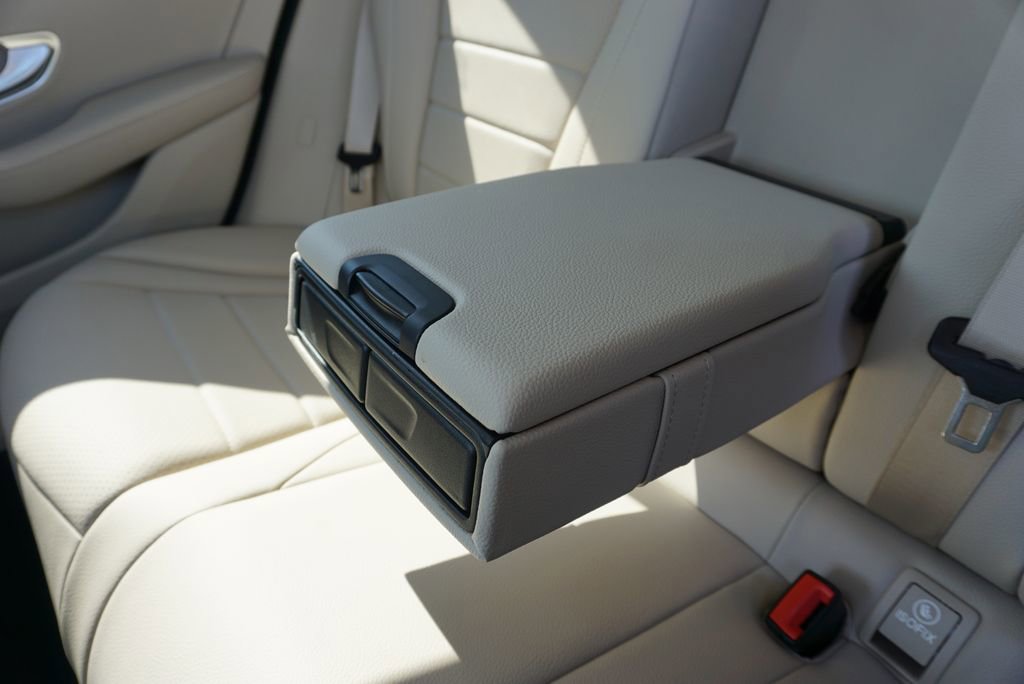 Used 2022 Mercedes-Benz GLC 300 4MATIC Coupe image 33