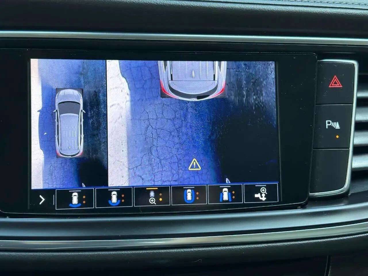 Used 2020 Buick Enclave Essence w/ Sound and Sites Package AWD/4WD image 53
