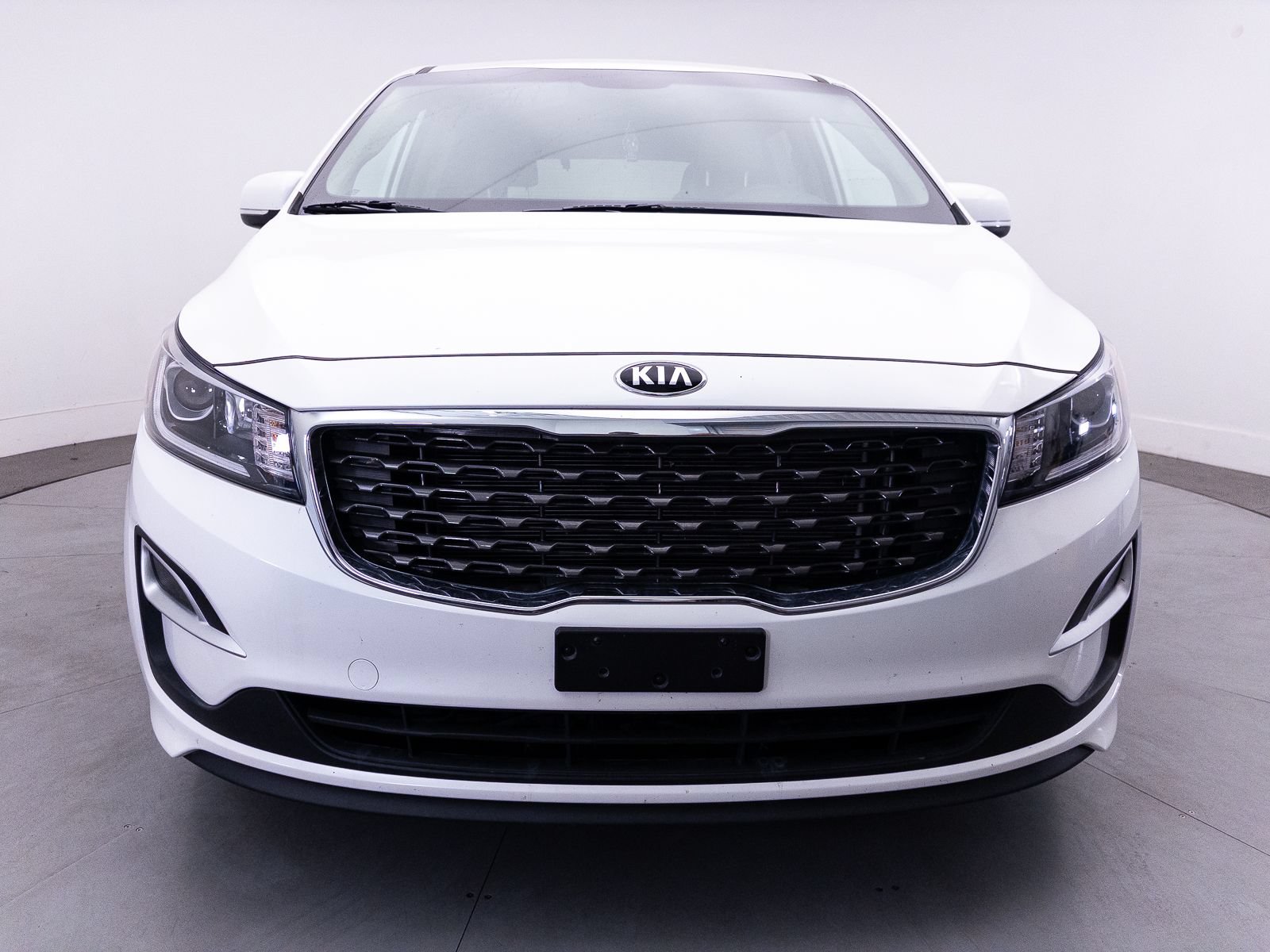 Used 2019 Kia Sedona LX FWD image 9