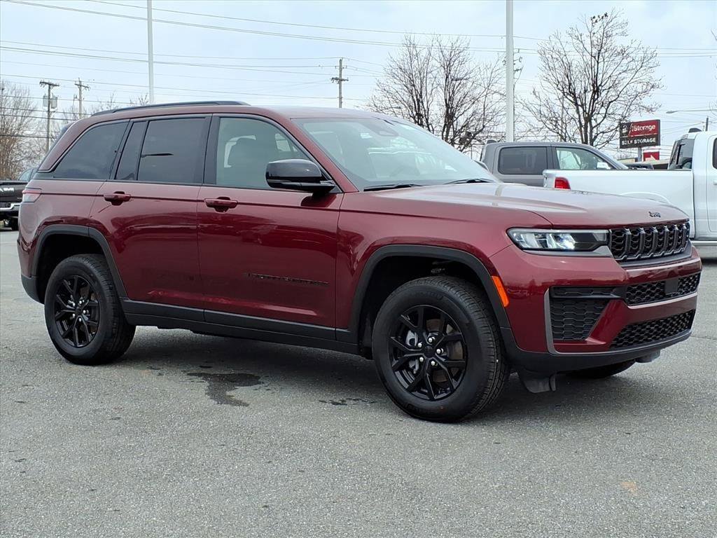 New 2026 Jeep Grand Cherokee Altitude image 2