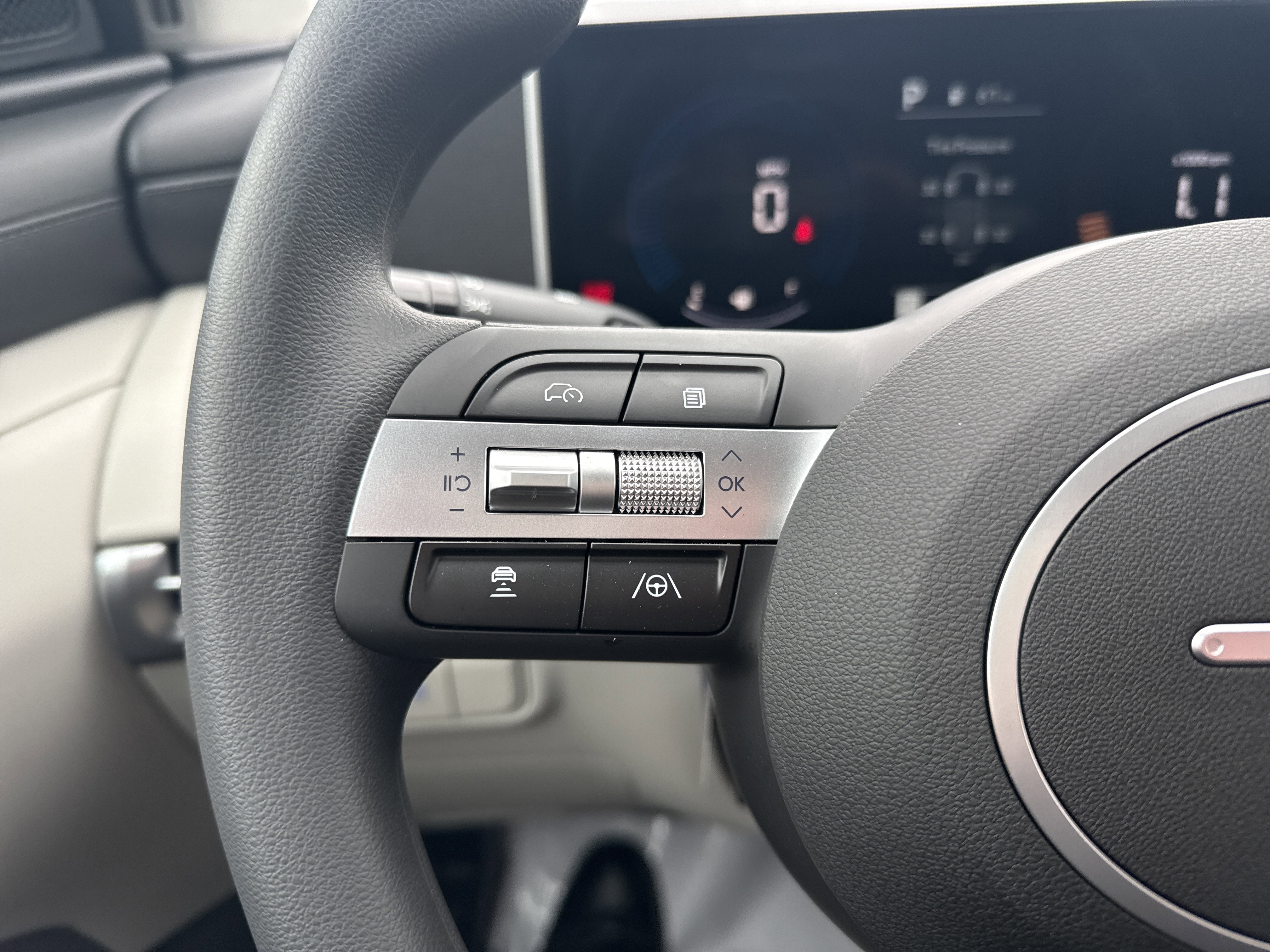 New 2026 Hyundai Tucson SEL image 18