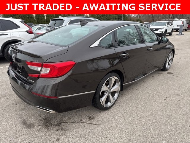 Used 2018 Honda Accord Touring image 7