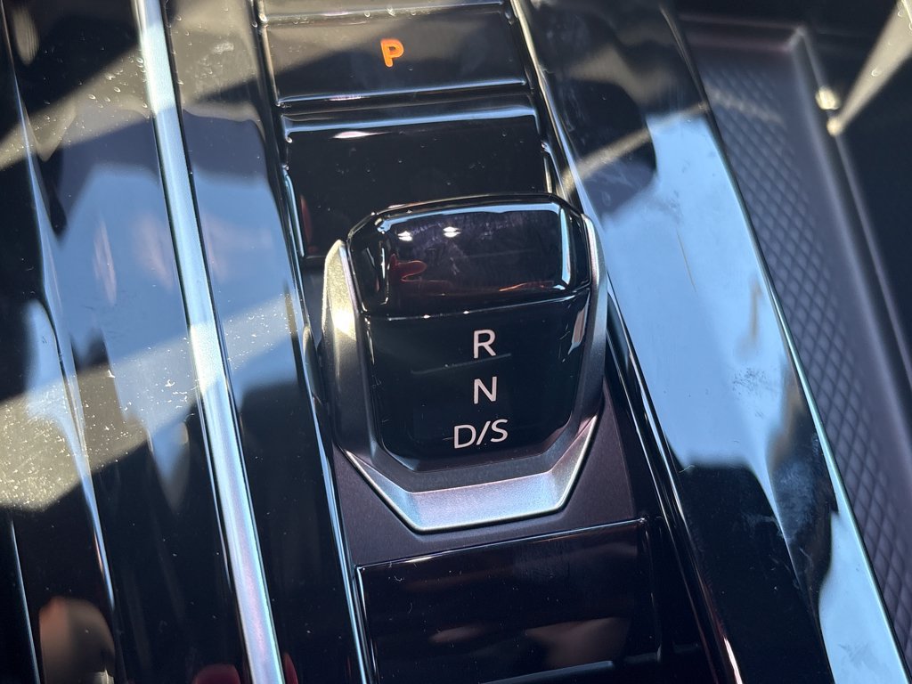 New 2026 Volkswagen GTI SE FWD image 23