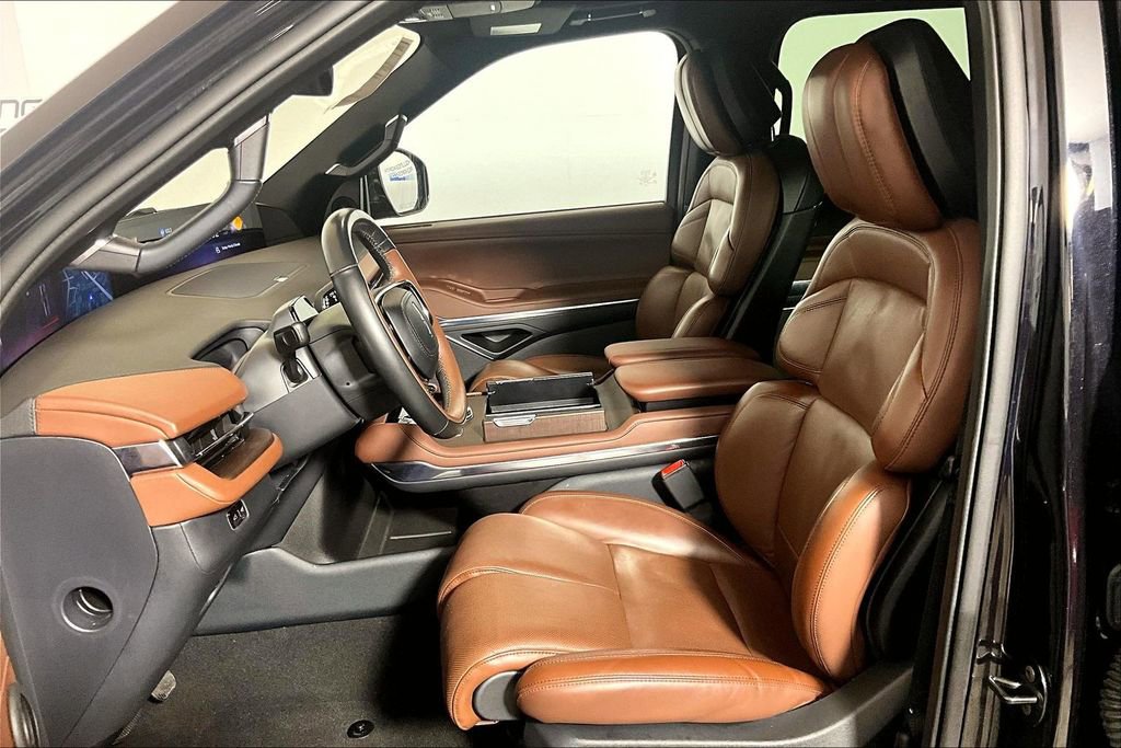 Used 2025 Lincoln Navigator Reserve image 20