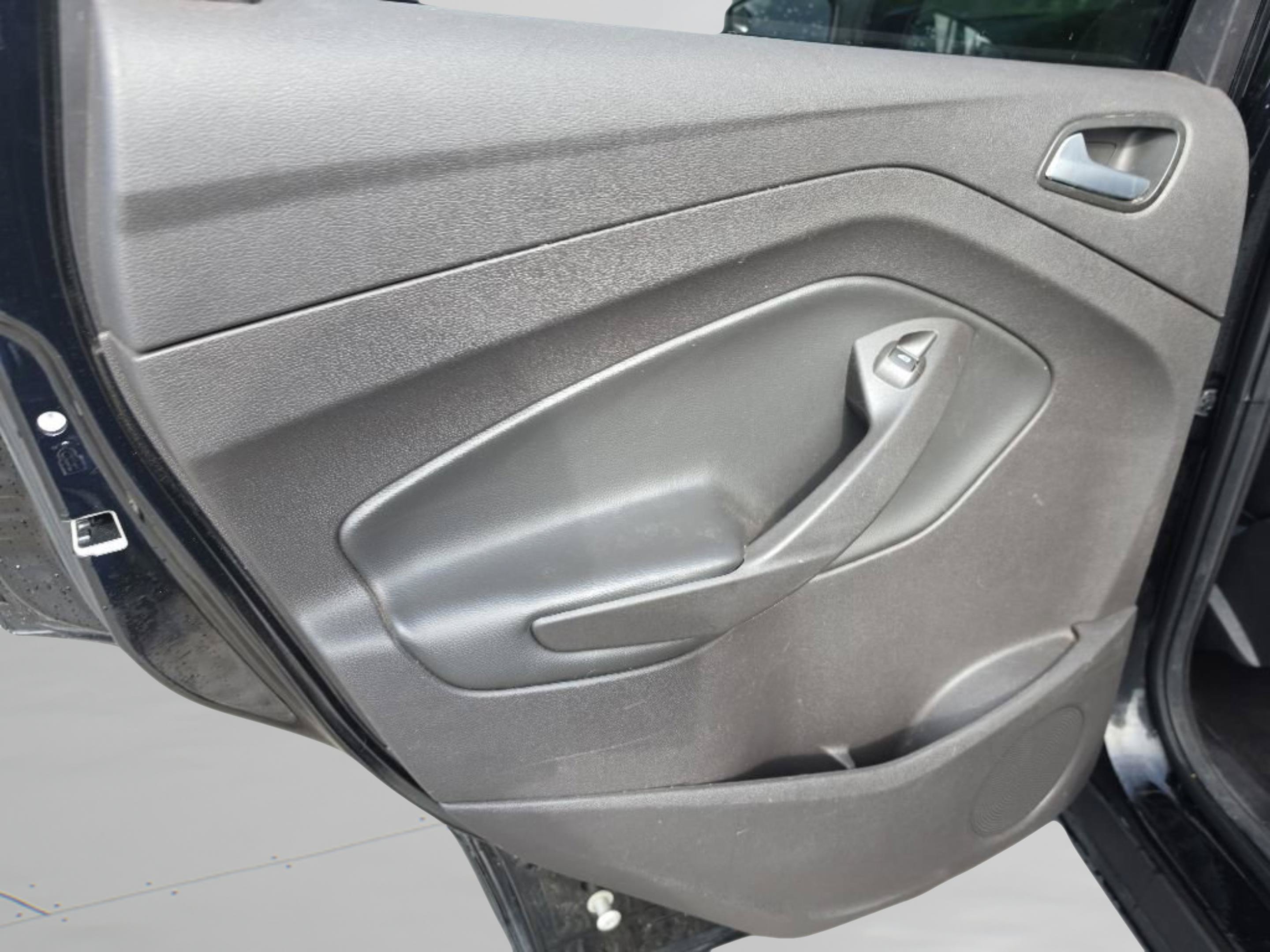 Used 2018 Ford Escape SEL AWD/4WD image 22