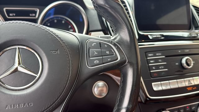 Used 2017 Mercedes-Benz GLS 550 4MATIC image 34