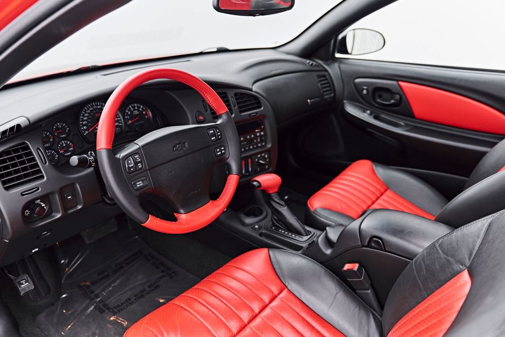 Used 2000 Chevrolet Monte Carlo SS FWD image 2