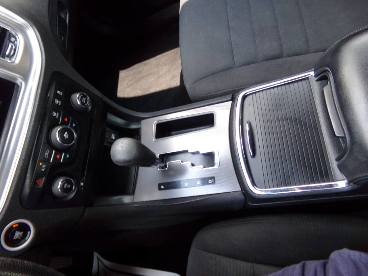 Used 2014 Dodge Charger SE RWD image 53