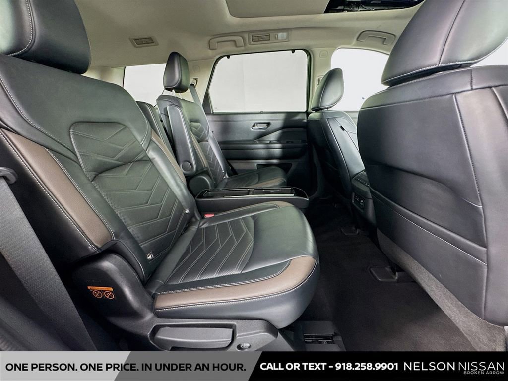 Certified 2022 Nissan Pathfinder Platinum w/ Lighting Package (N93) image 30