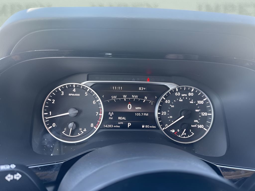 Used 2025 Nissan Pathfinder SL AWD/4WD image 24