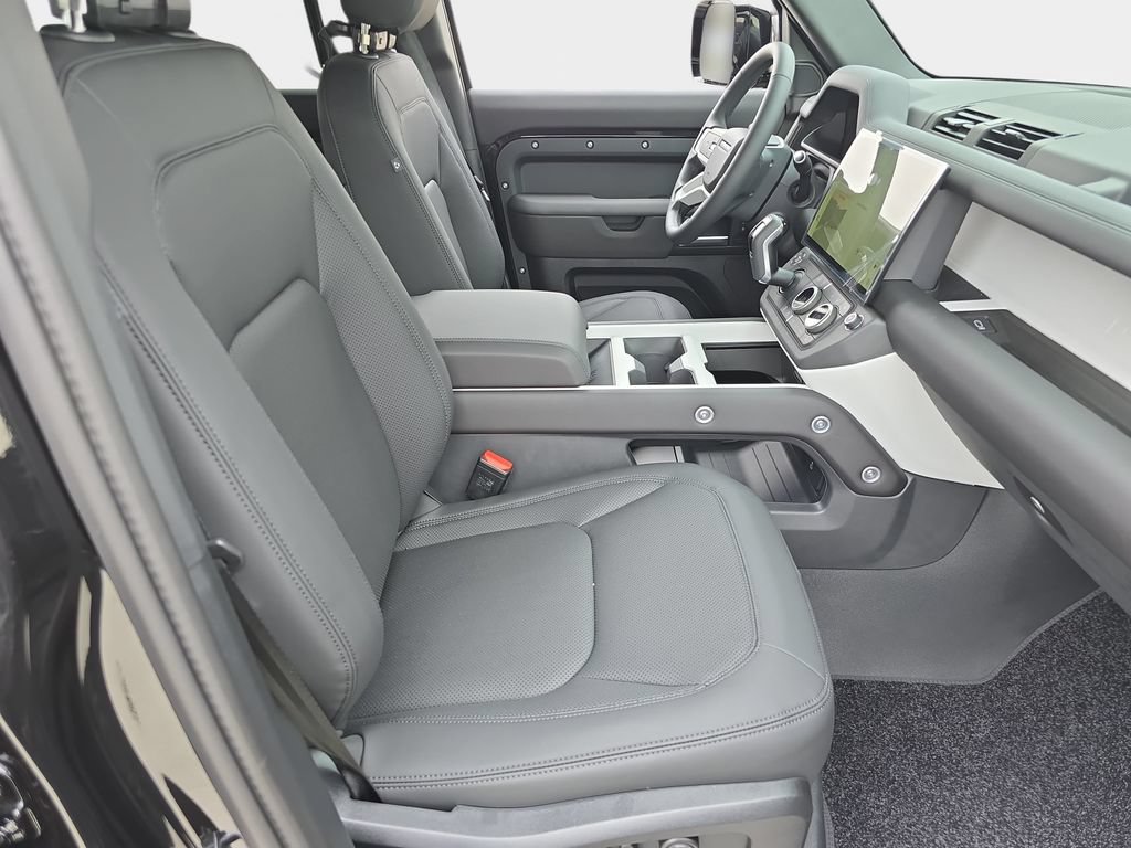 New 2026 Land Rover Defender 110 S AWD/4WD image 10