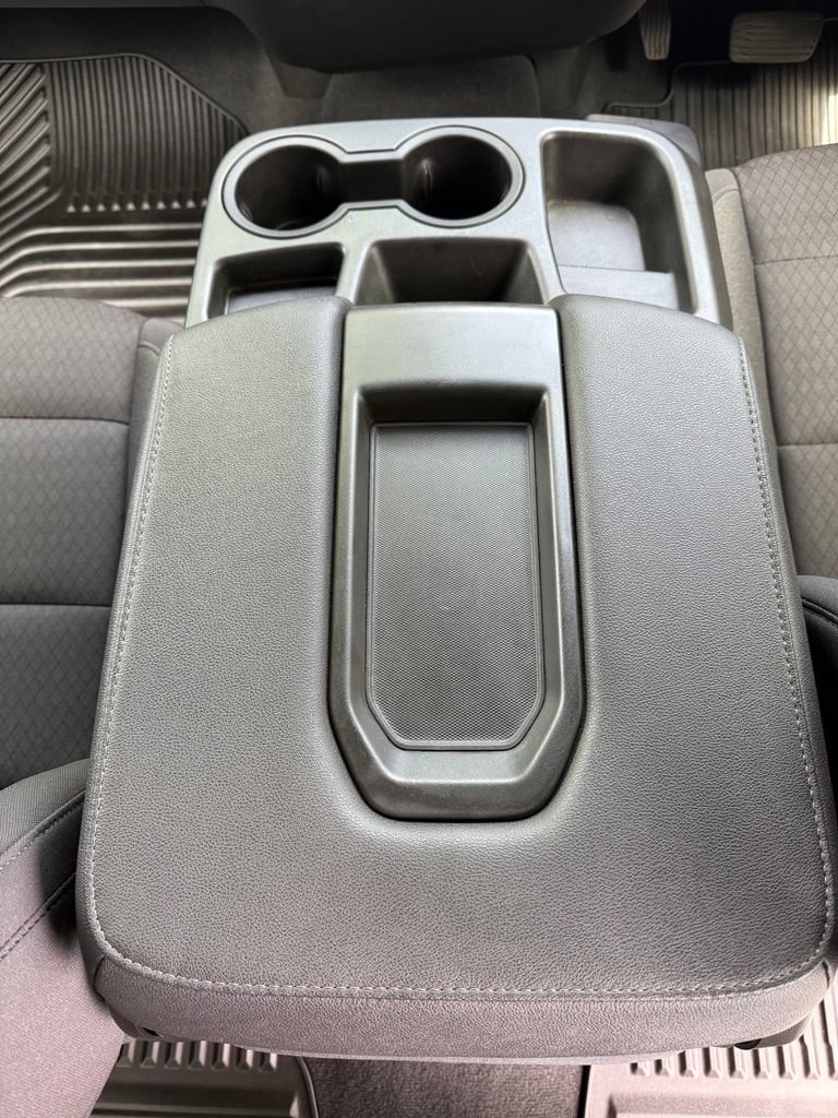 Used 2022 Chevrolet Silverado 1500 LT AWD/4WD image 21