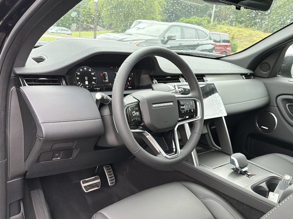New 2026 Land Rover Discovery Sport Landmark AWD/4WD image 10