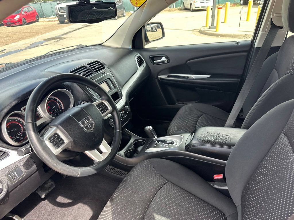 Used 2015 Dodge Journey American Value Package w/ Flexible Seating Group FWD image 14