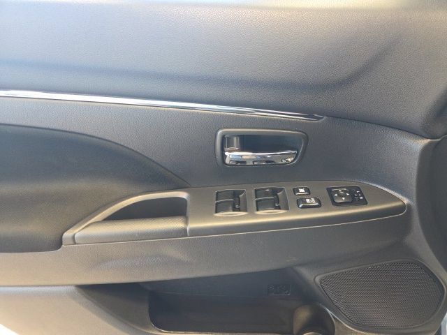 Used 2025 Mitsubishi Outlander Sport ES AWD/4WD image 13