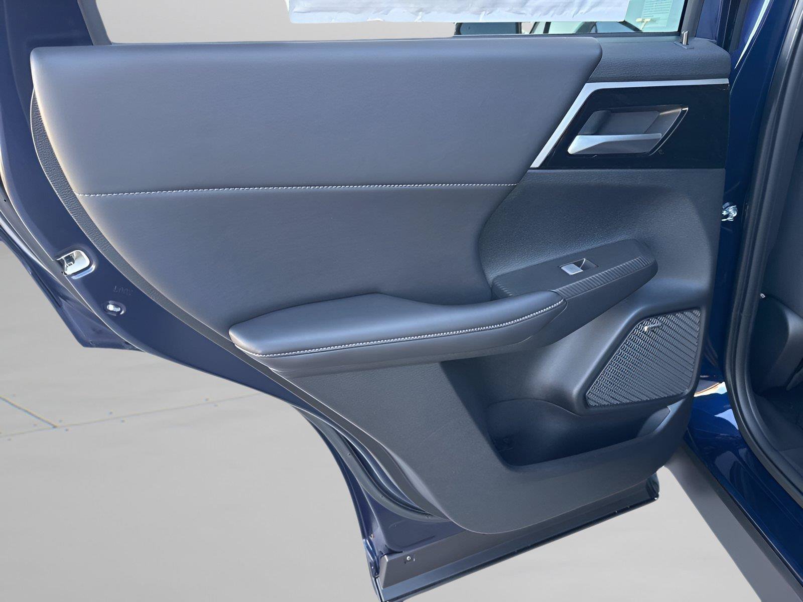 New 2026 Mitsubishi Outlander SE FWD image 30