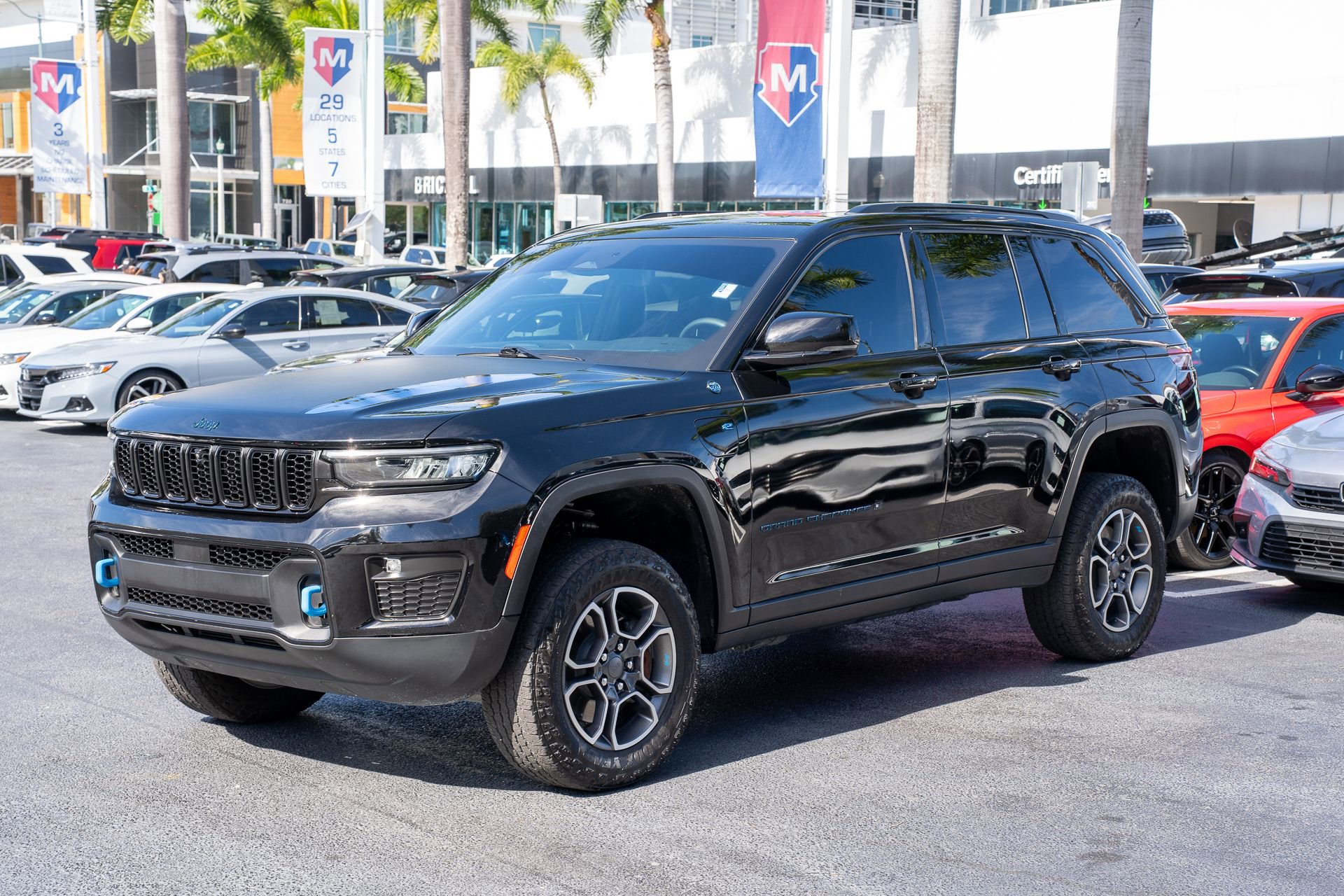 Used 2023 Jeep Grand Cherokee Trailhawk w/ Luxury Tech Group III