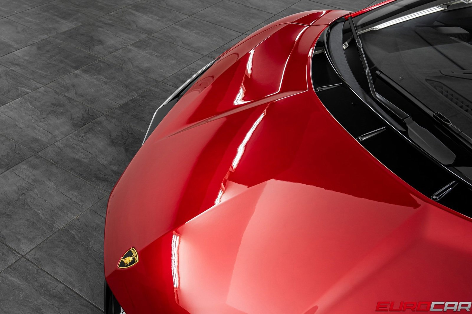 Used 2025 Lamborghini Revuelto image 10