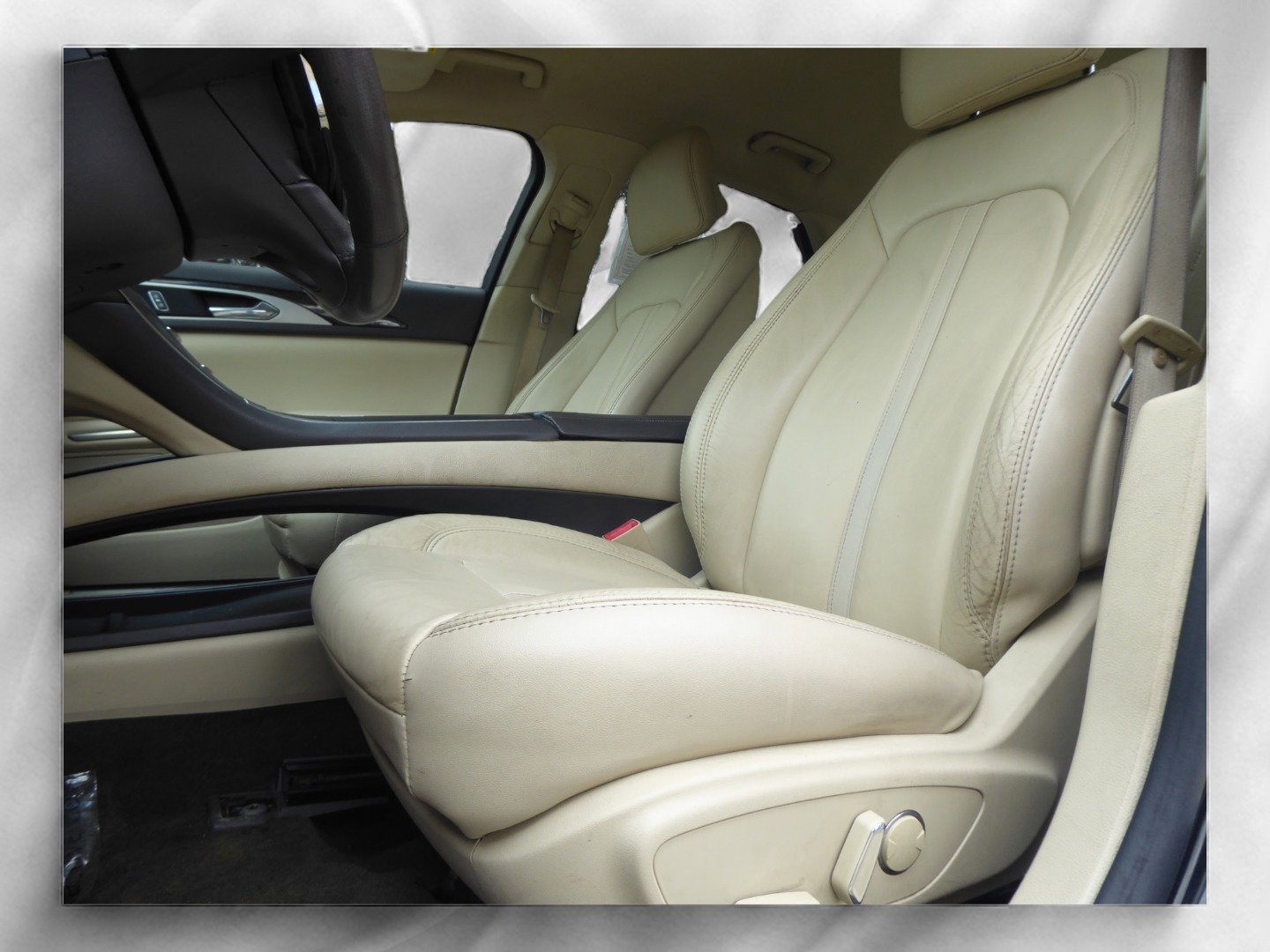 Used 2014 Lincoln MKZ w/ Equipment Group 101A Select image 21