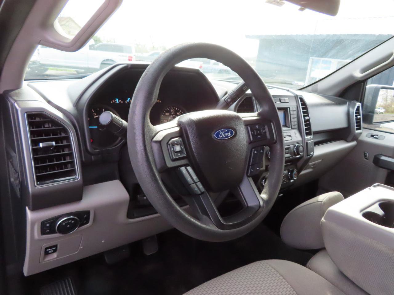 Used 2018 Ford F150 XLT image 29
