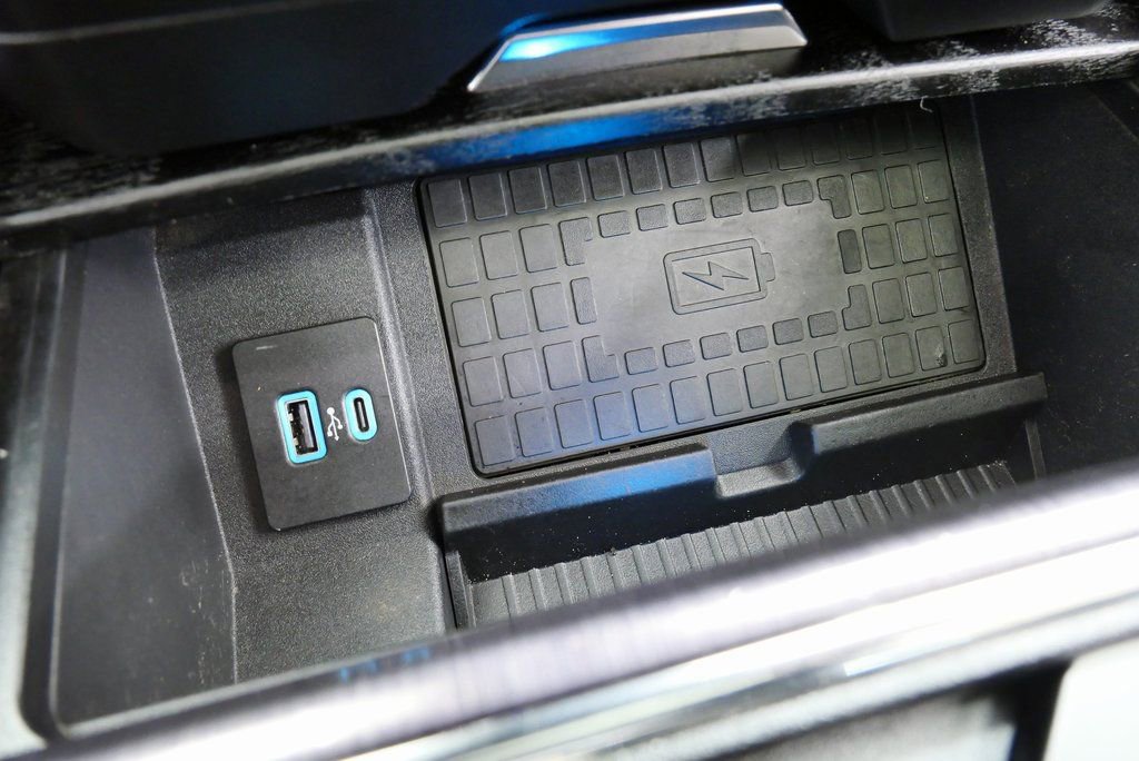 Used 2020 Ford F250 Limited w/ FX4 Off-Road Package image 32