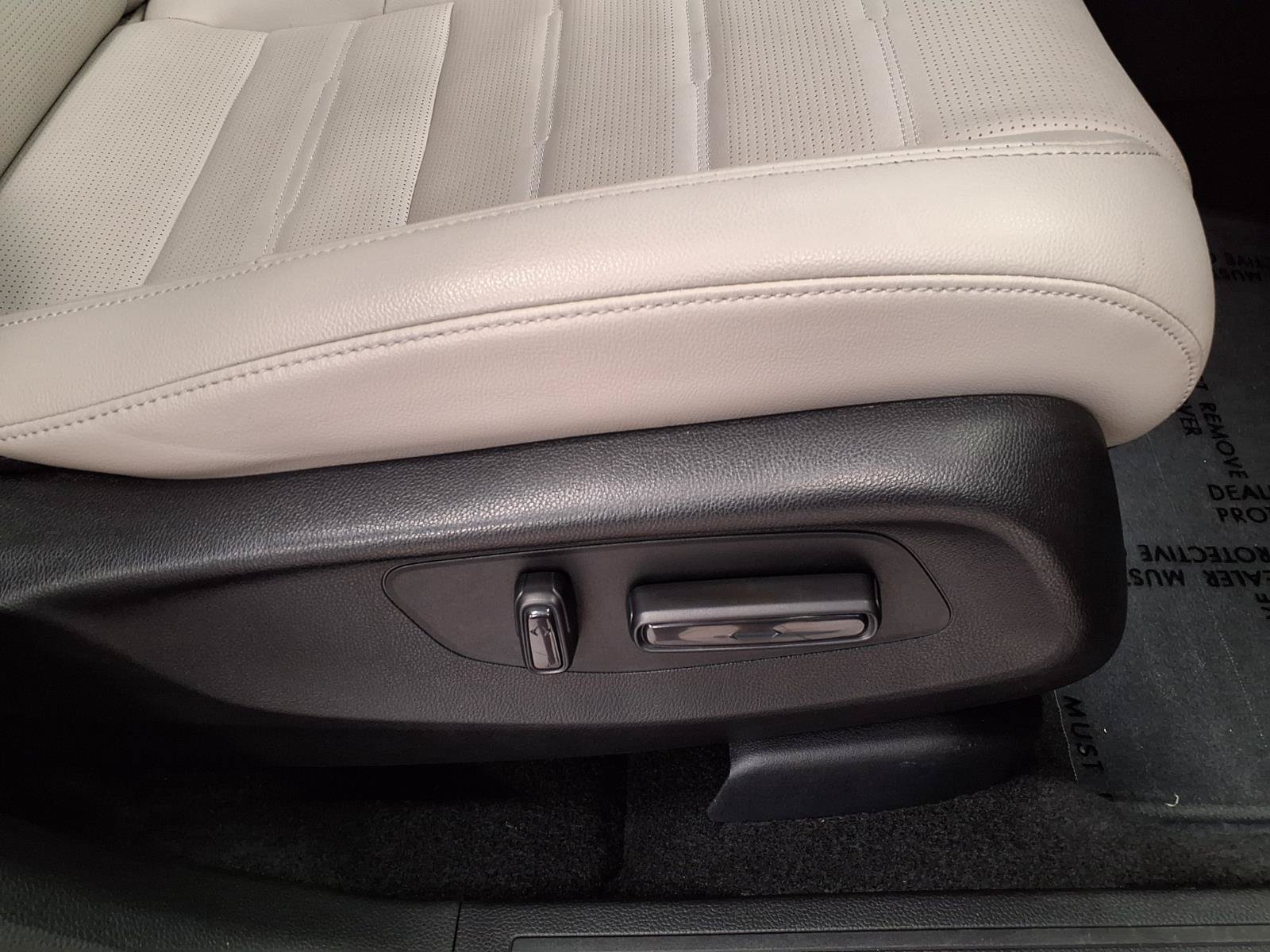 Used 2024 Honda CR-V EX-L image 11