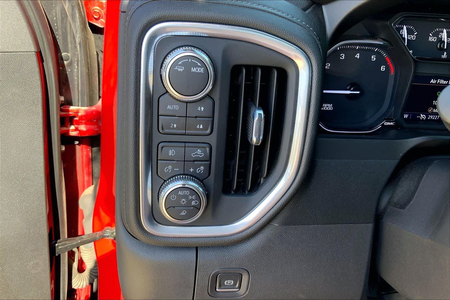 Certified 2022 GMC Sierra 1500 SLT AWD/4WD image 33