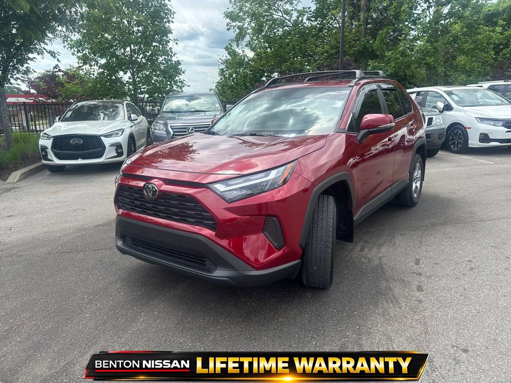 Used 2025 Toyota RAV4 XLE w/ Convenience Package image 4