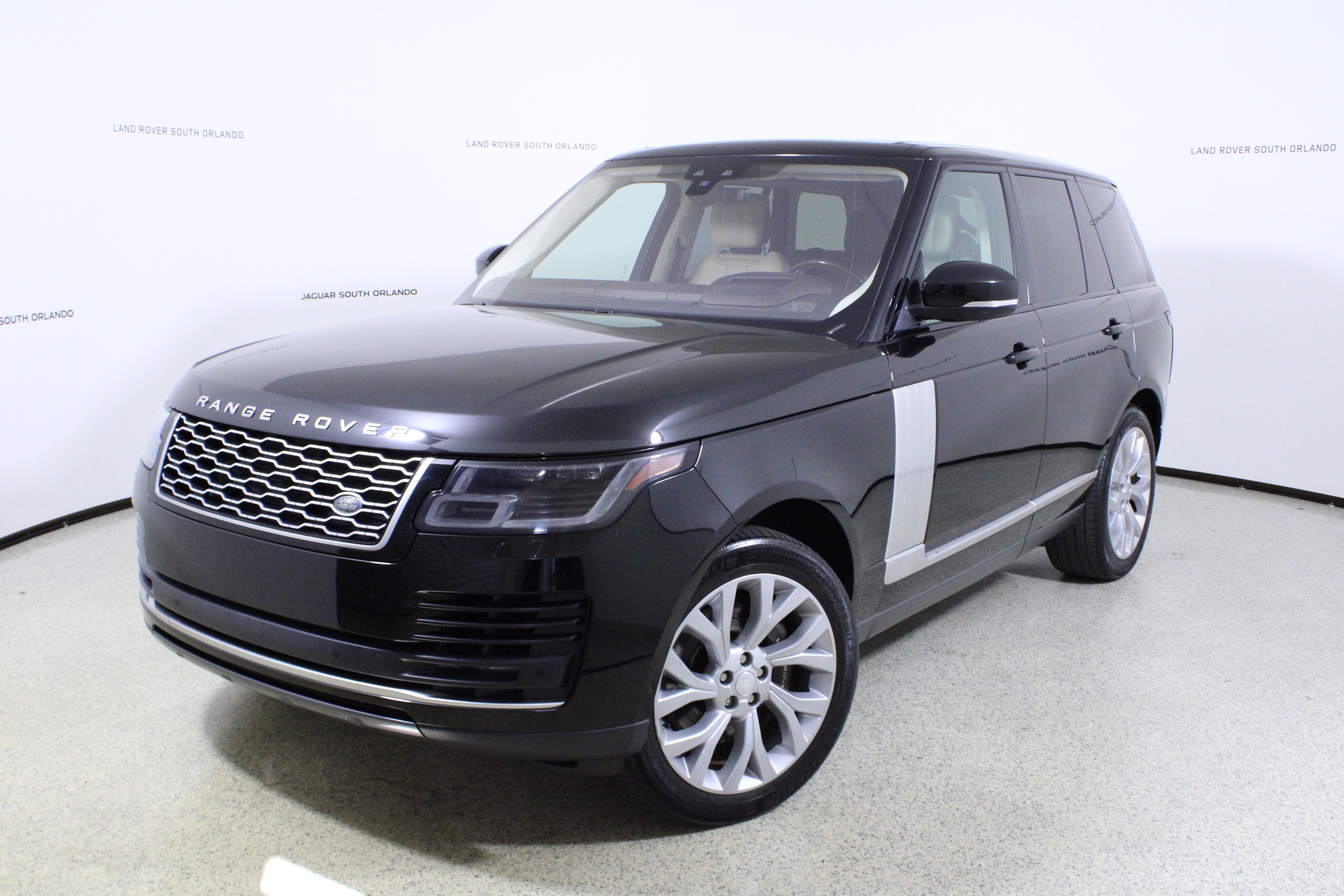 Used 2021 Land Rover Range Rover Westminster Edition image 1