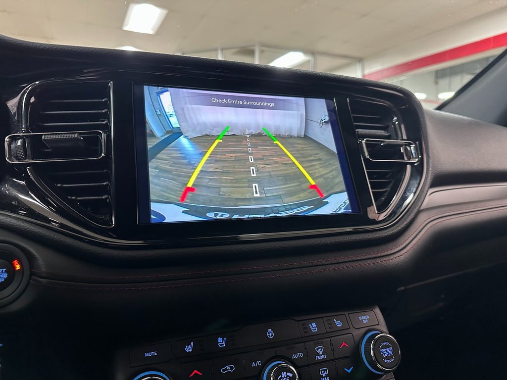 Certified 2024 Dodge Durango GT image 28