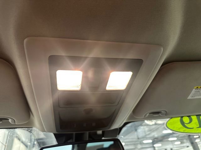 Used 2019 RAM 1500 Classic SLT w/ Luxury Group image 31