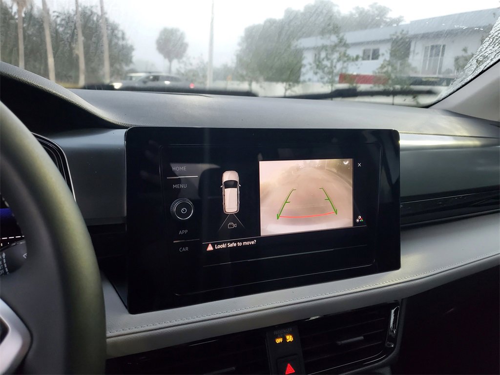 New 2026 Volkswagen Taos S image 10