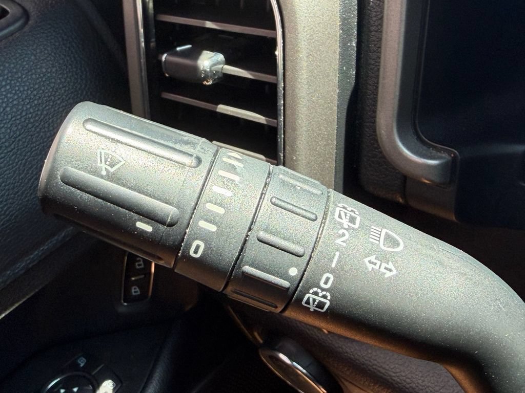 Used 2020 Ford Expedition XLT RWD image 30