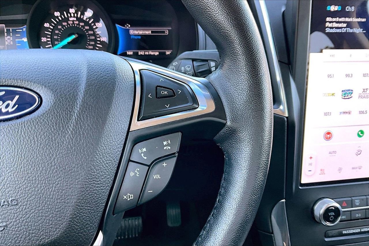 Used 2024 Ford Edge Titanium image 29