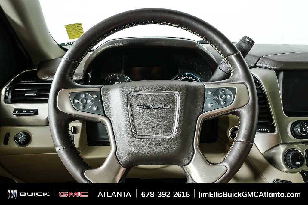 Used 2020 GMC Yukon XL Denali w/ Denali Premium Package RWD image 10